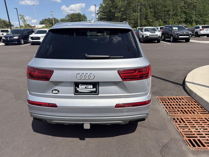 Used 2017 Audi Q7 Premium PlusImage 13
