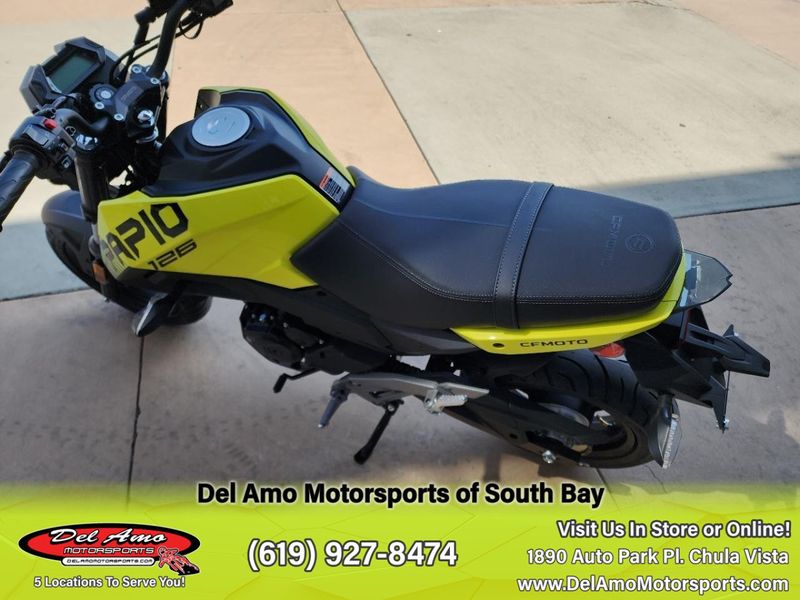 2023 CFMOTO CF125-3US  in a LEMON GREEN exterior color. Del Amo Motorsports of South Bay (619) 547-1937 delamomotorsports.com 