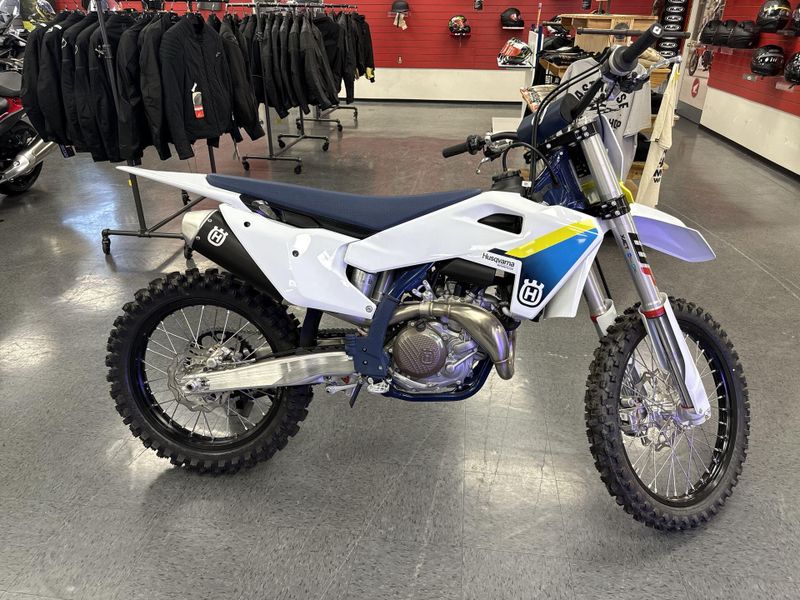 New 2025 Husqvarna FC 450 Image 10