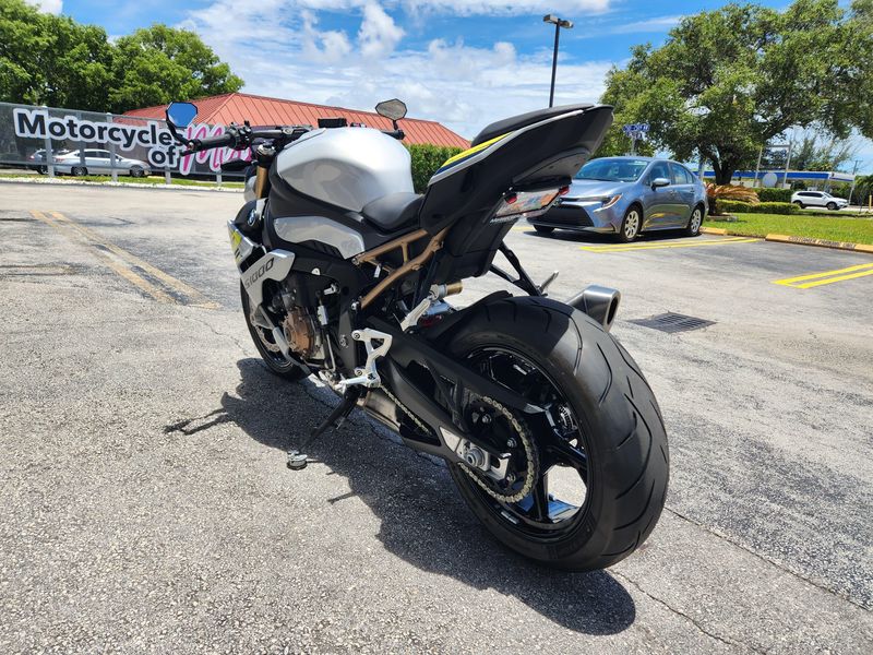 2022 BMW S 1000 R Image 6