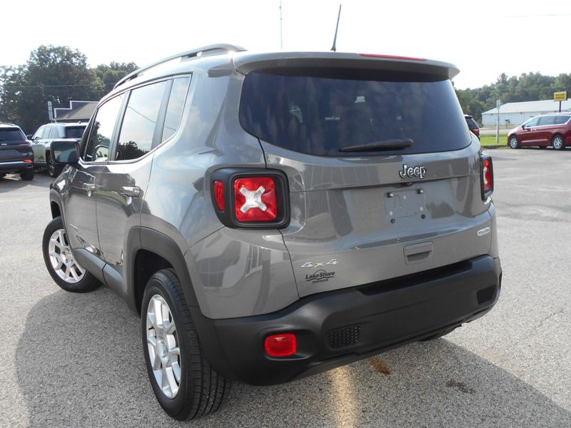 2020 Jeep Renegade LatitudeImage 3