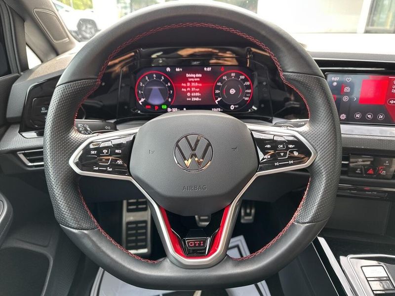 2024 Volkswagen Golf GTI 2.0T SImage 32