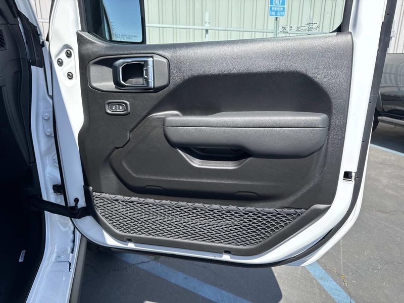 New 2026 Jeep Gladiator Rubicon 4x4