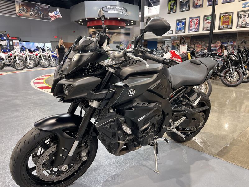 Used 2019 Yamaha MT-10 CA Image 14