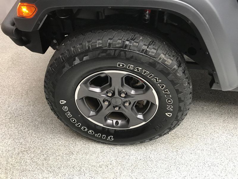 Used 2020 Jeep Gladiator RubiconImage 2
