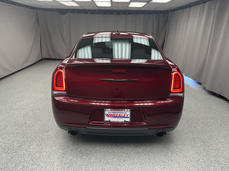 Used 2023 Chrysler 300C 300CImage 12