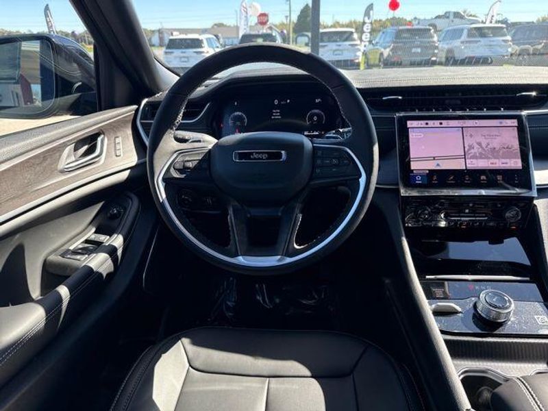 2025 Jeep Grand Cherokee Limited 4x4