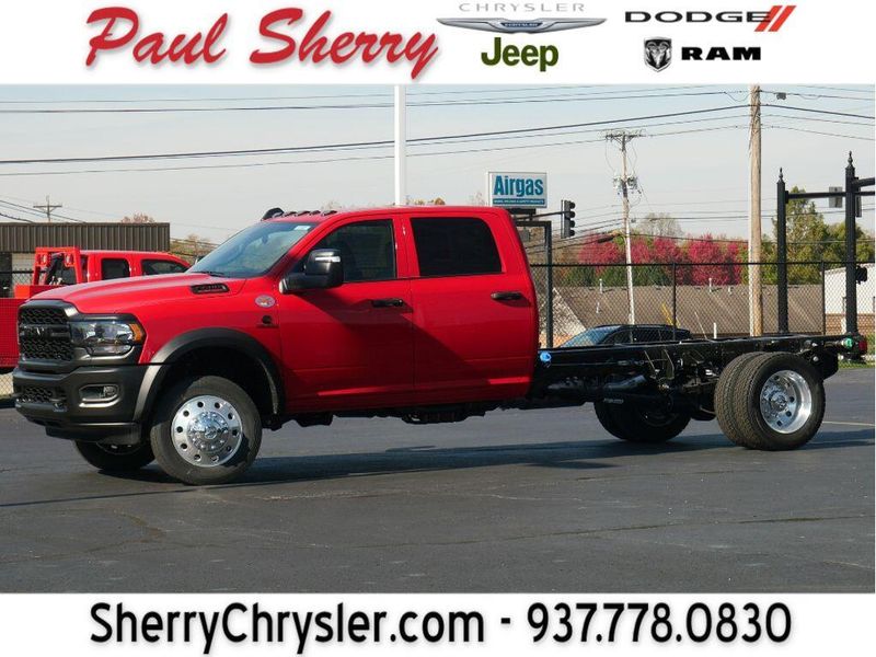 2024 RAM 5500 Tradesman Chassis Crew Cab 4x4 84