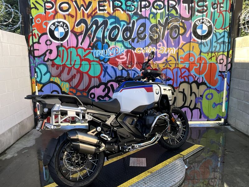 2025 BMW R 1300 GS Adventure Image 4