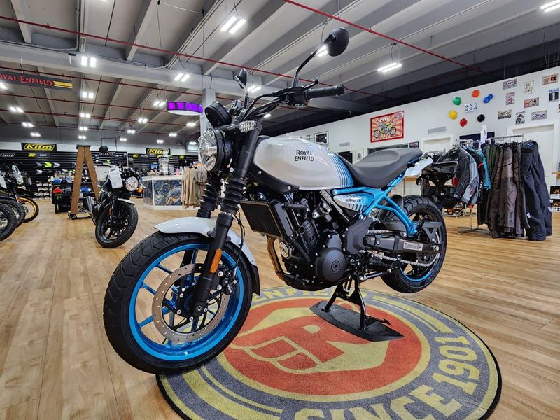 New 2026 Royal Enfield Guerrilla Image 4