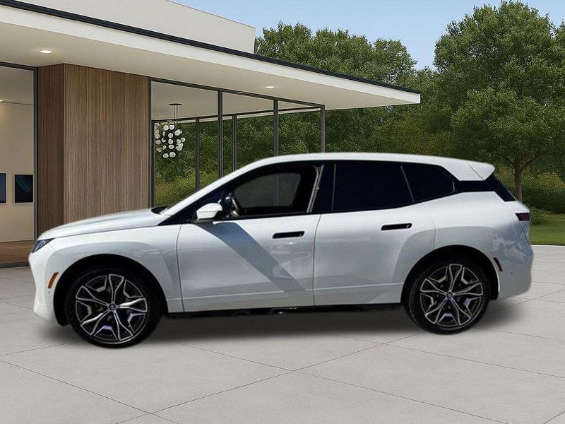 Used 2026 BMW iX xDrive45Image 13