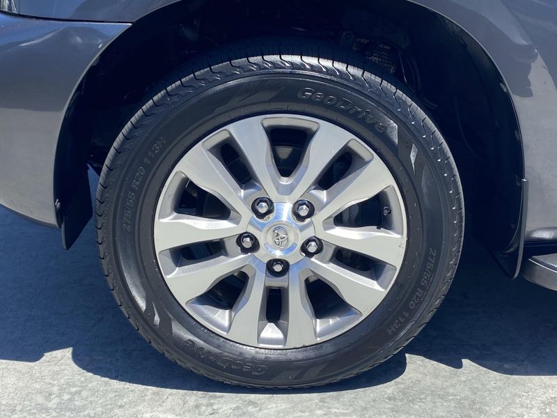 Used 2011 Toyota Sequoia LtdImage 8