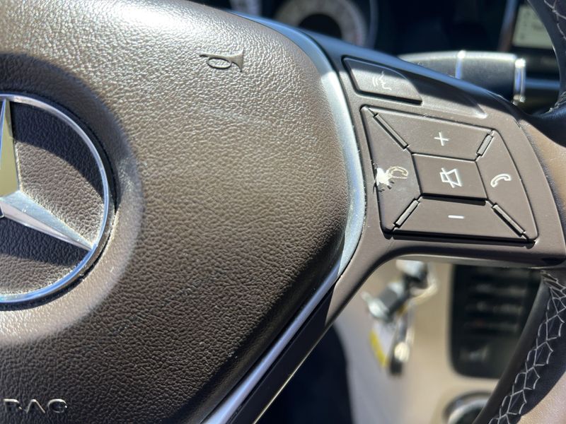 Used 2015 Mercedes-Benz GLK-Class GLK 350Image 11