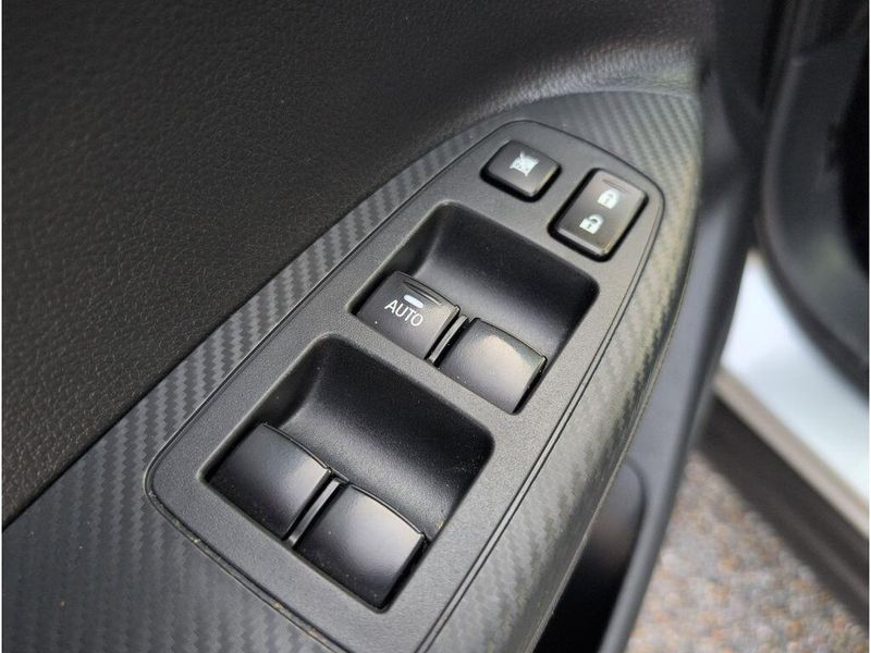 Used 2024 Mitsubishi Eclipse Cross Image 12