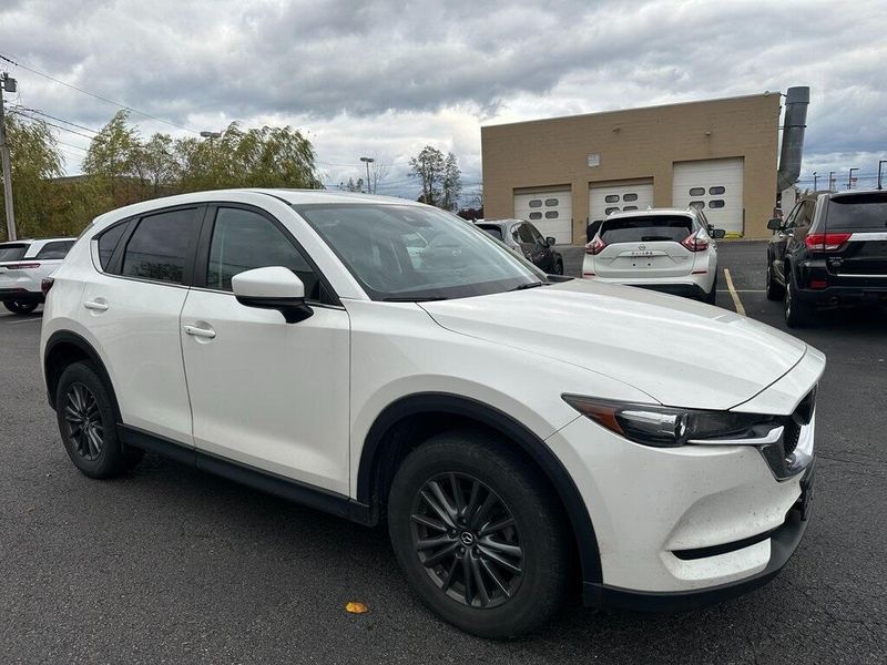 2019 Mazda CX-5 TouringImage 1