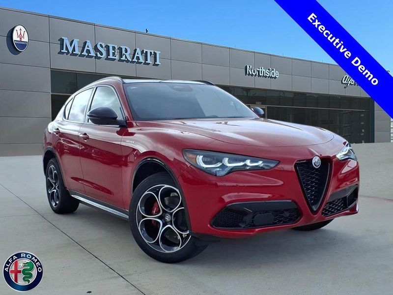 New 2025 Alfa Romeo Stelvio AwdImage 1