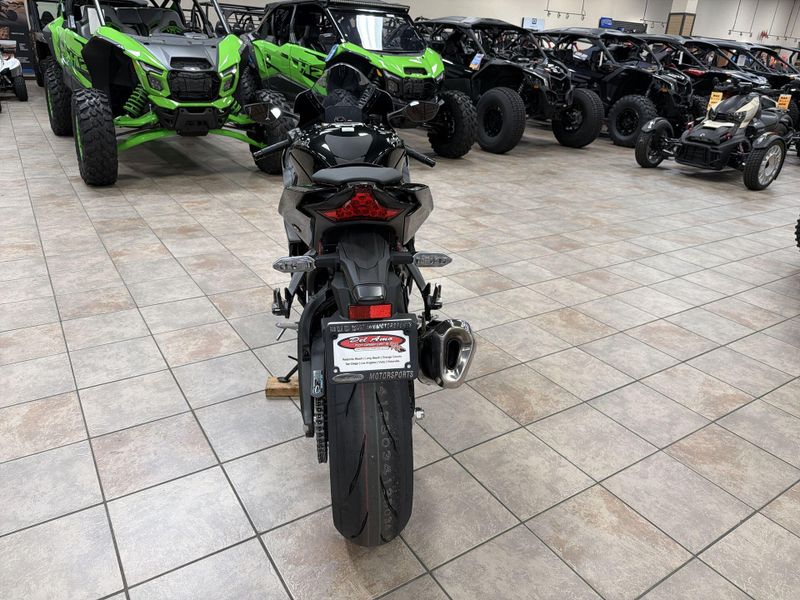 New 2026 Kawasaki NINJA ZX-10R Image 16