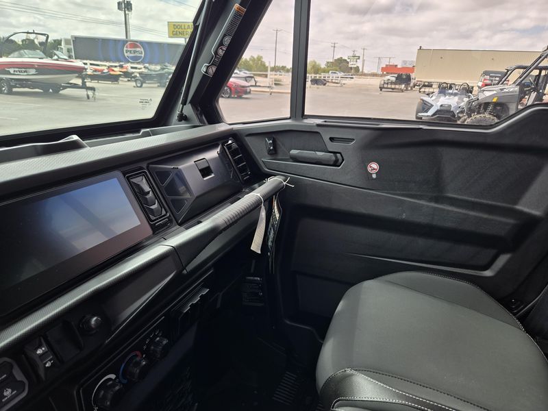 NEW 2026 CAN-AM DEFENDER MAX LIMITED CAB HD11 Image 20