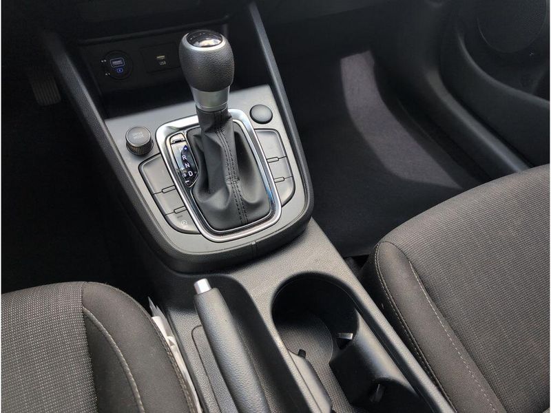 Used 2022 Hyundai Kona SELImage 20