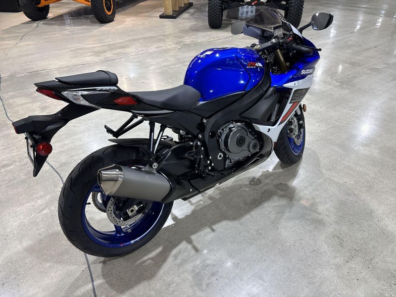 New 2027 Suzuki GSX-R750 Image 24