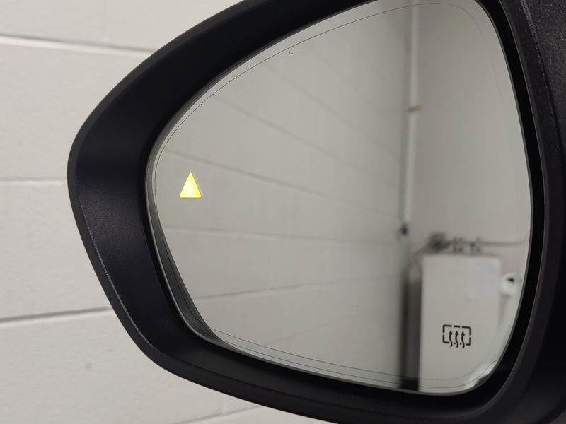 Used 2024 Alfa Romeo Stelvio Sprint AWD w/Sunroof/NavImage 11