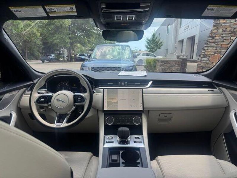 2025 Jaguar F-PACE R-Dynamic S