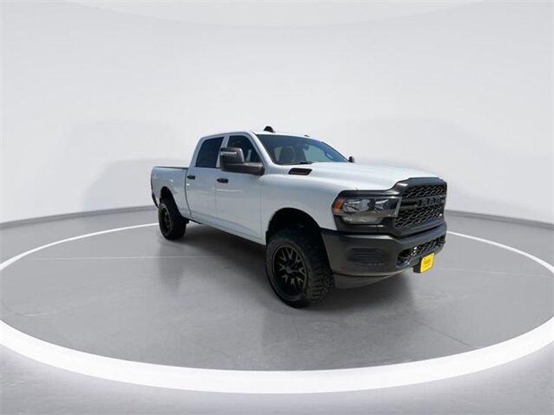 2023 Ram 2500 Tradesman photo 2