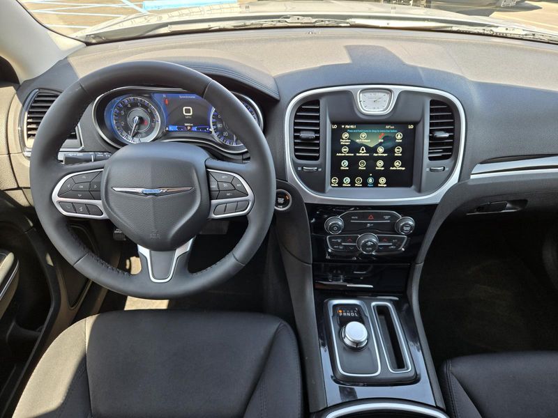 Used 2023 Chrysler 300 Touring RWD