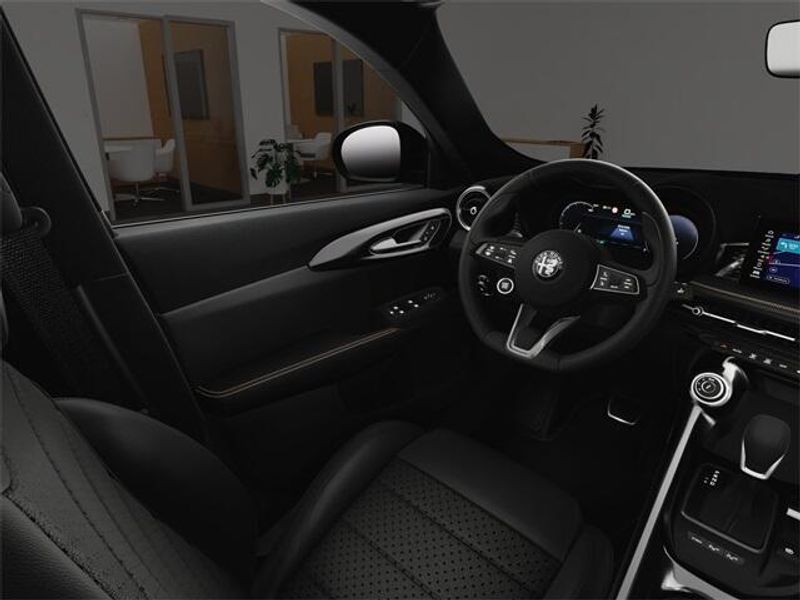 2025 Alfa Romeo Tonale photo 13