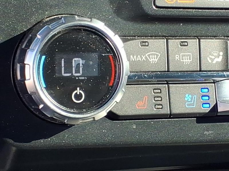 Used 2022 Ford F-350 PlatinumImage 6