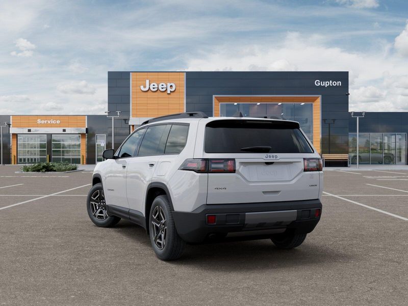 New 2026 Jeep Cherokee Laredo 4x4Image 29