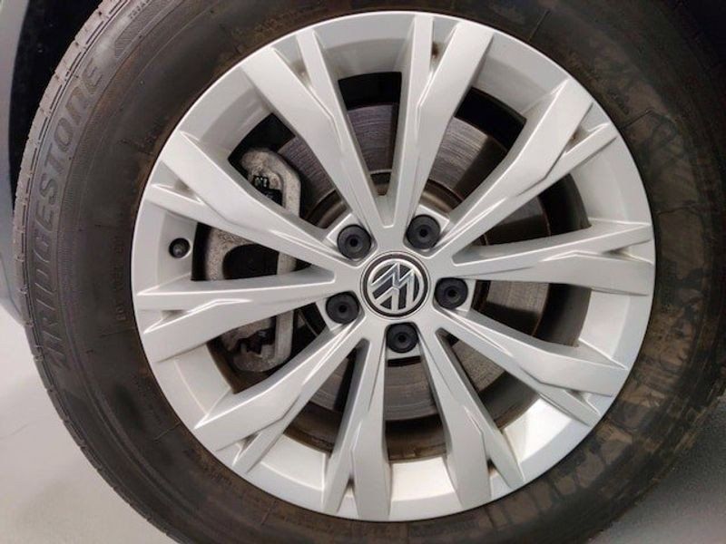 2019 Volkswagen Tiguan SE 4-Motion AWDImage 13