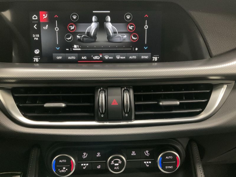 New 2026 Alfa Romeo Stelvio AwdImage 14