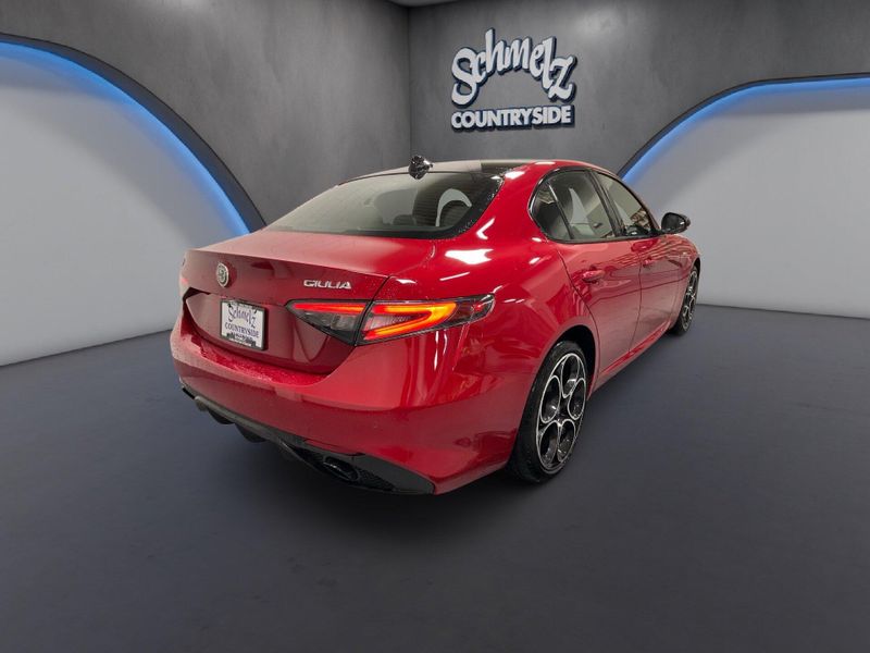 New 2026 Alfa Romeo Giulia AwdImage 9