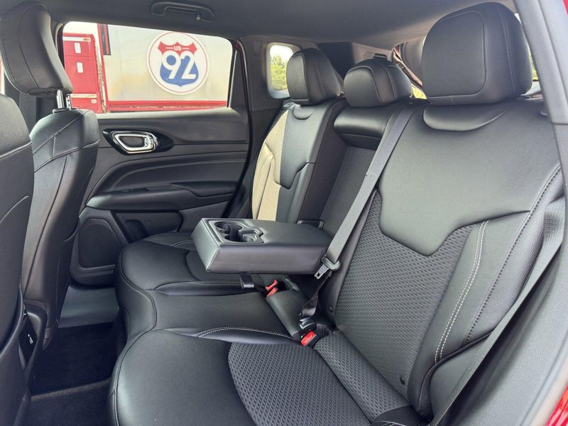 2024 Jeep Compass LatitudeImage 12