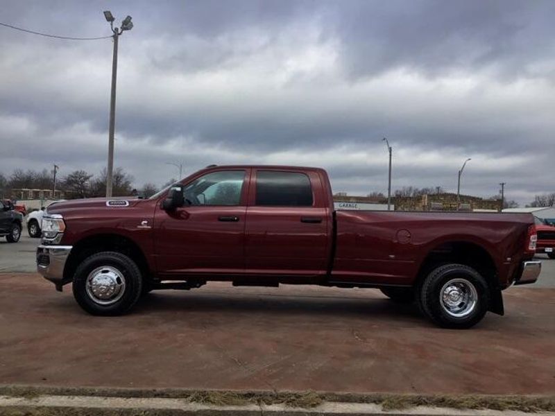 2024 RAM 3500 Tradesman Crew Cab 4x4 8