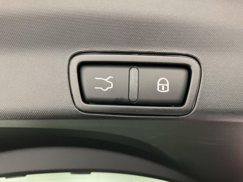 New 2025 Alfa Romeo Stelvio AwdImage 19