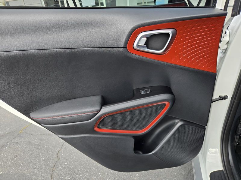 2023 Kia Soul GT-Line photo 25