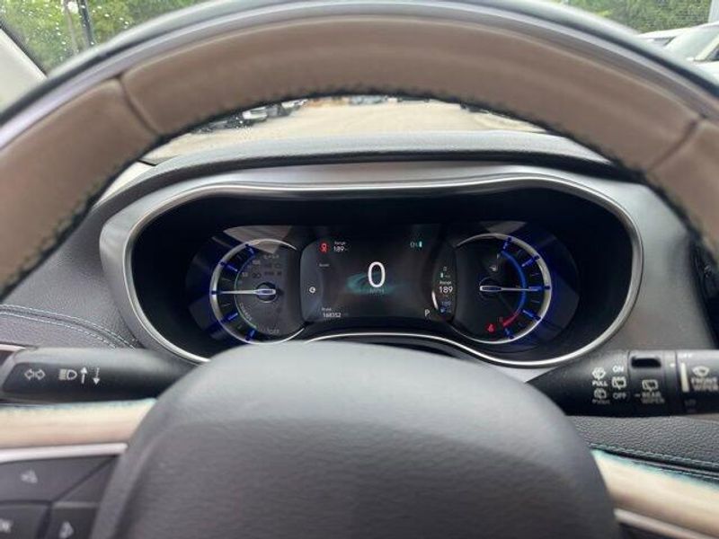 2018 Chrysler Pacifica Hybrid Limited