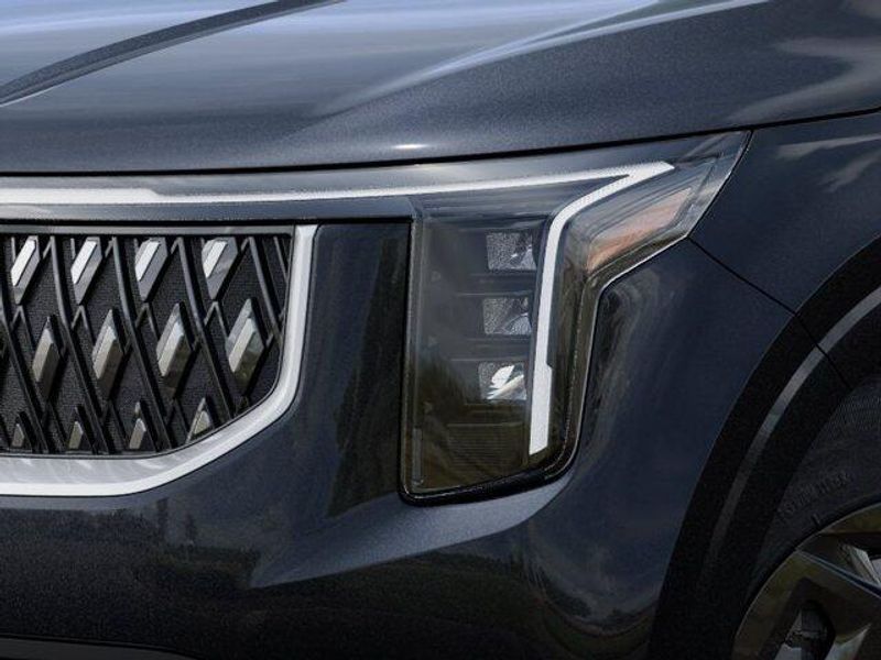 New 2027 Kia Carnival LXImage 11