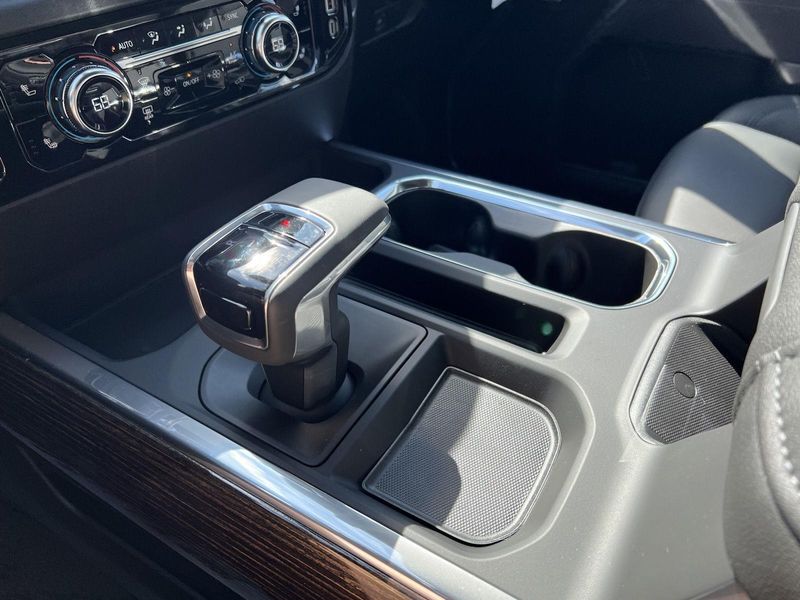 2026 Gmc Sierra 1500 Elevation photo 32