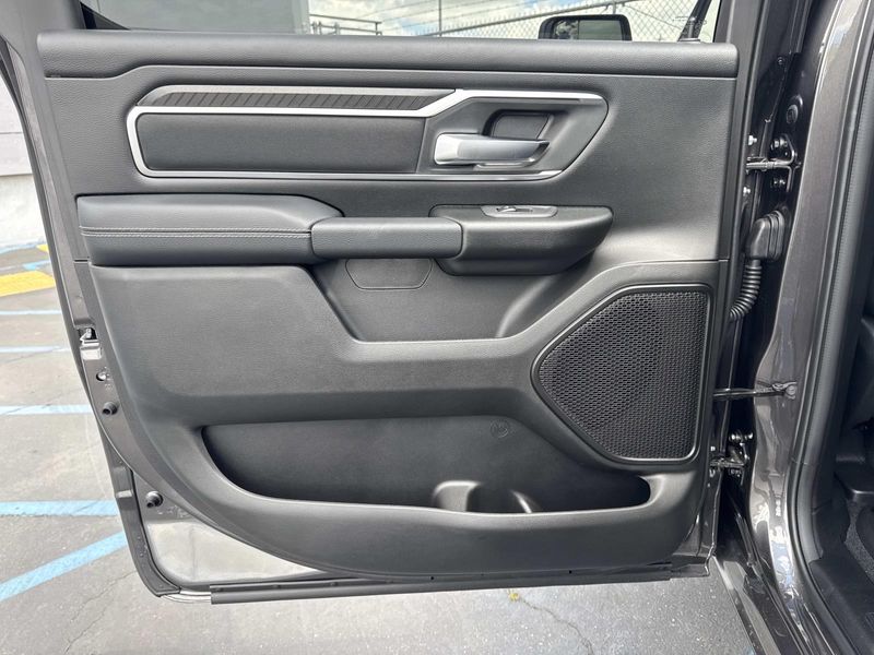 New 2026 RAM 1500 Big Horn Crew Cab 4x2 5'7' Box