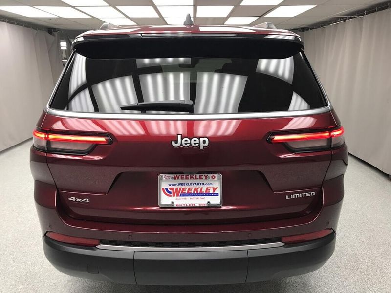 New 2026 Jeep Grand Cherokee L Limited 4x4Image 12