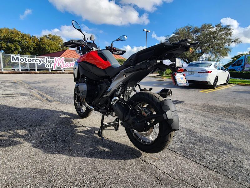 2026 BMW R 1300 GSImage 7