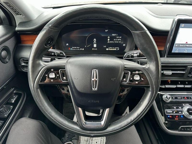 2021 Lincoln Corsair ReserveImage 2