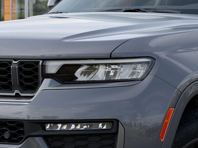 New 2027 Jeep Grand Cherokee Limited Reserve 4x4Image 36