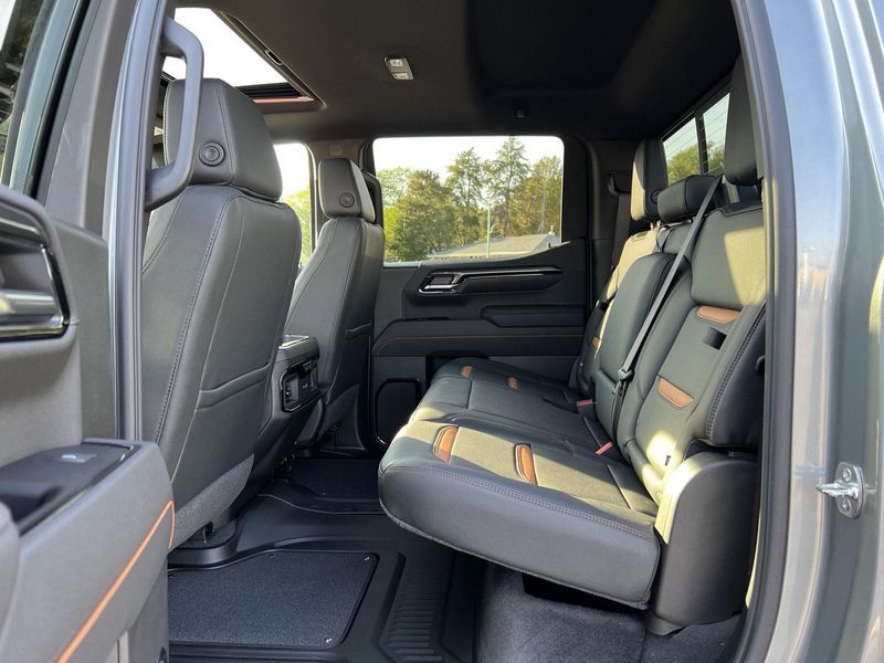 2026 Gmc Sierra 1500 AT4 photo 36