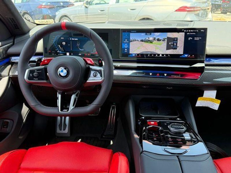 New 2026 BMW M5 BaseImage 26