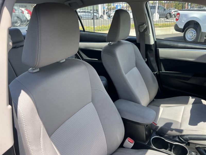 2015 Toyota Corolla LEImage 23