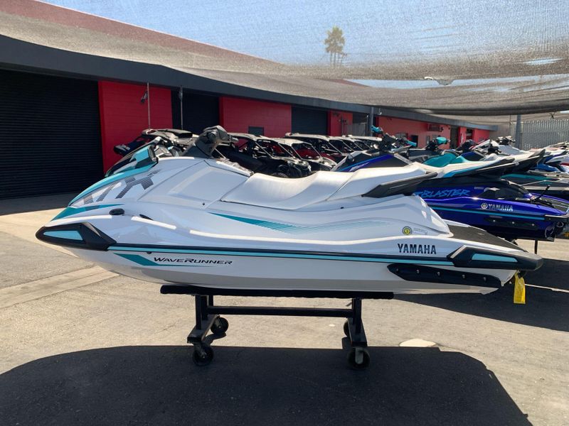 New 2025 Yamaha VX Image 12